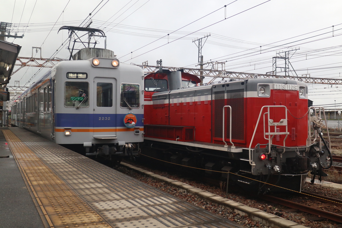 8320F+8718F甲種輸送到着 - 4
