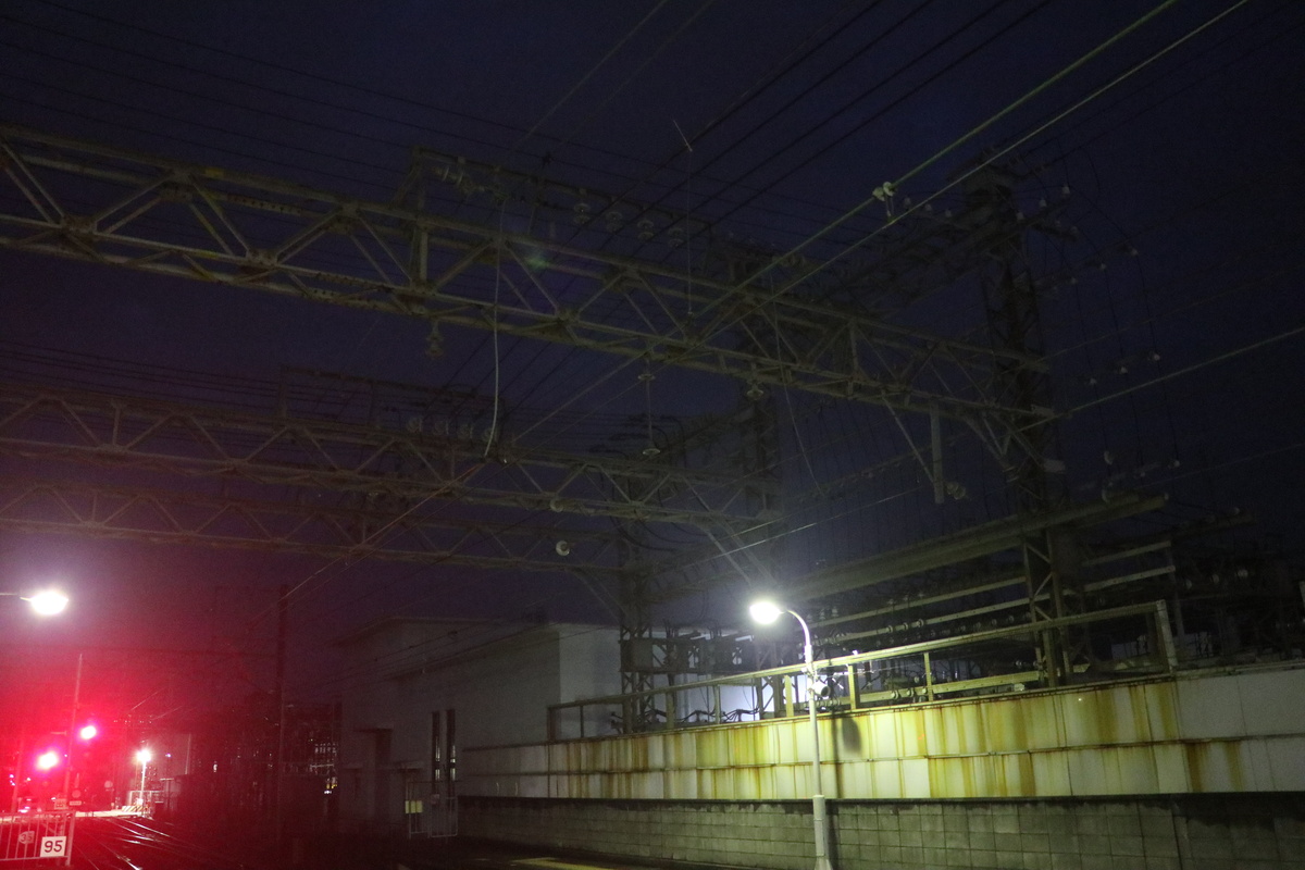紀ノ川駅の変電設備