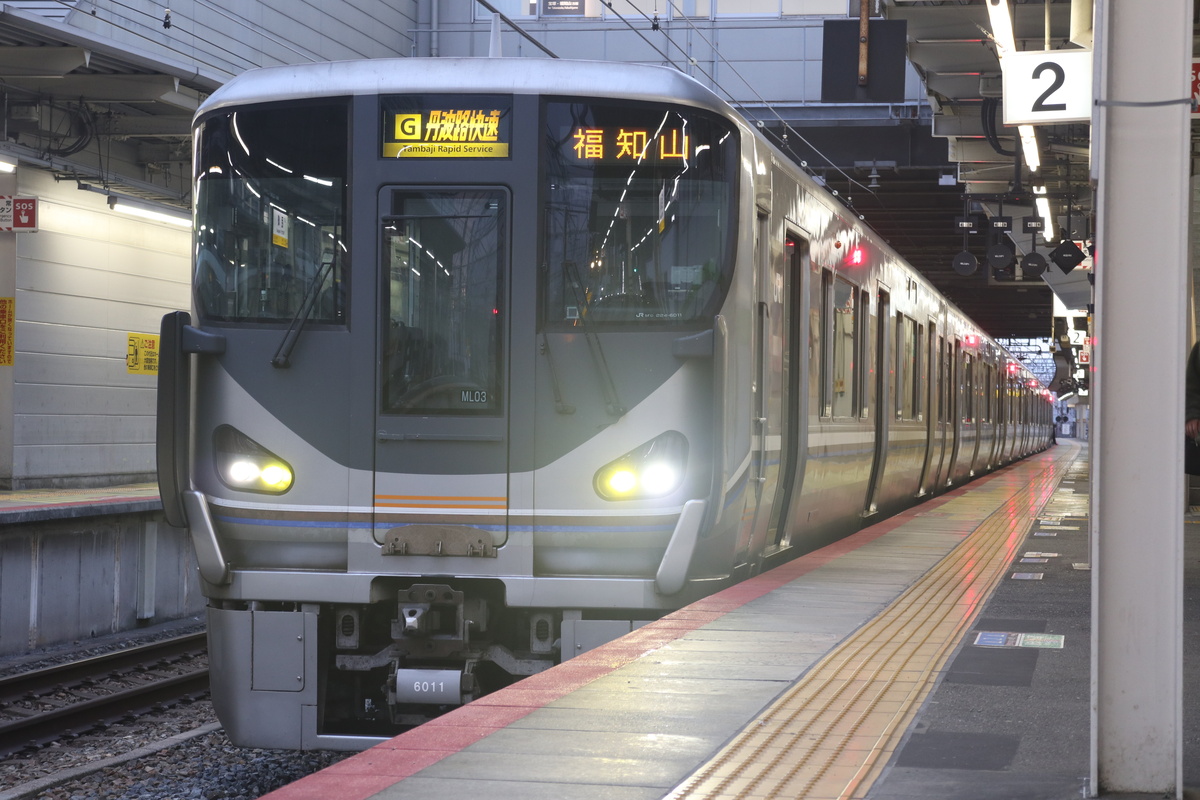 JR西日本 225系 クモハ224-6011