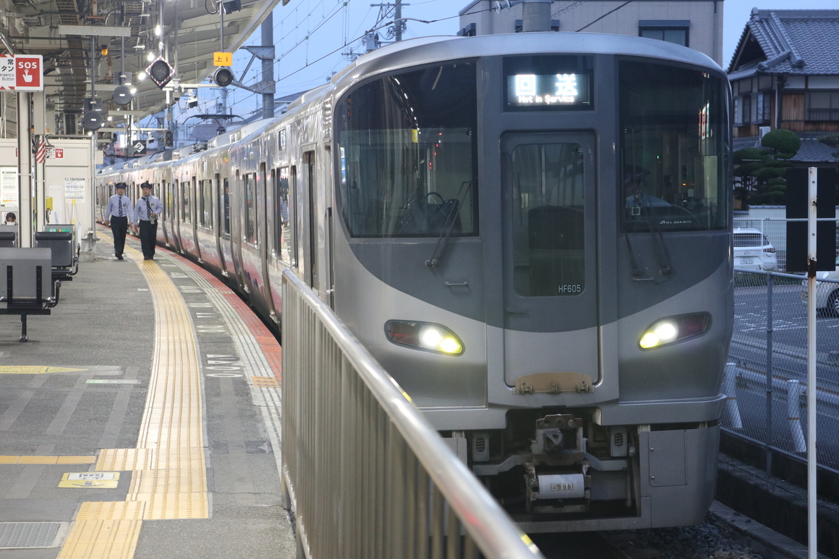 JR西日本 225系 クモハ224-5111